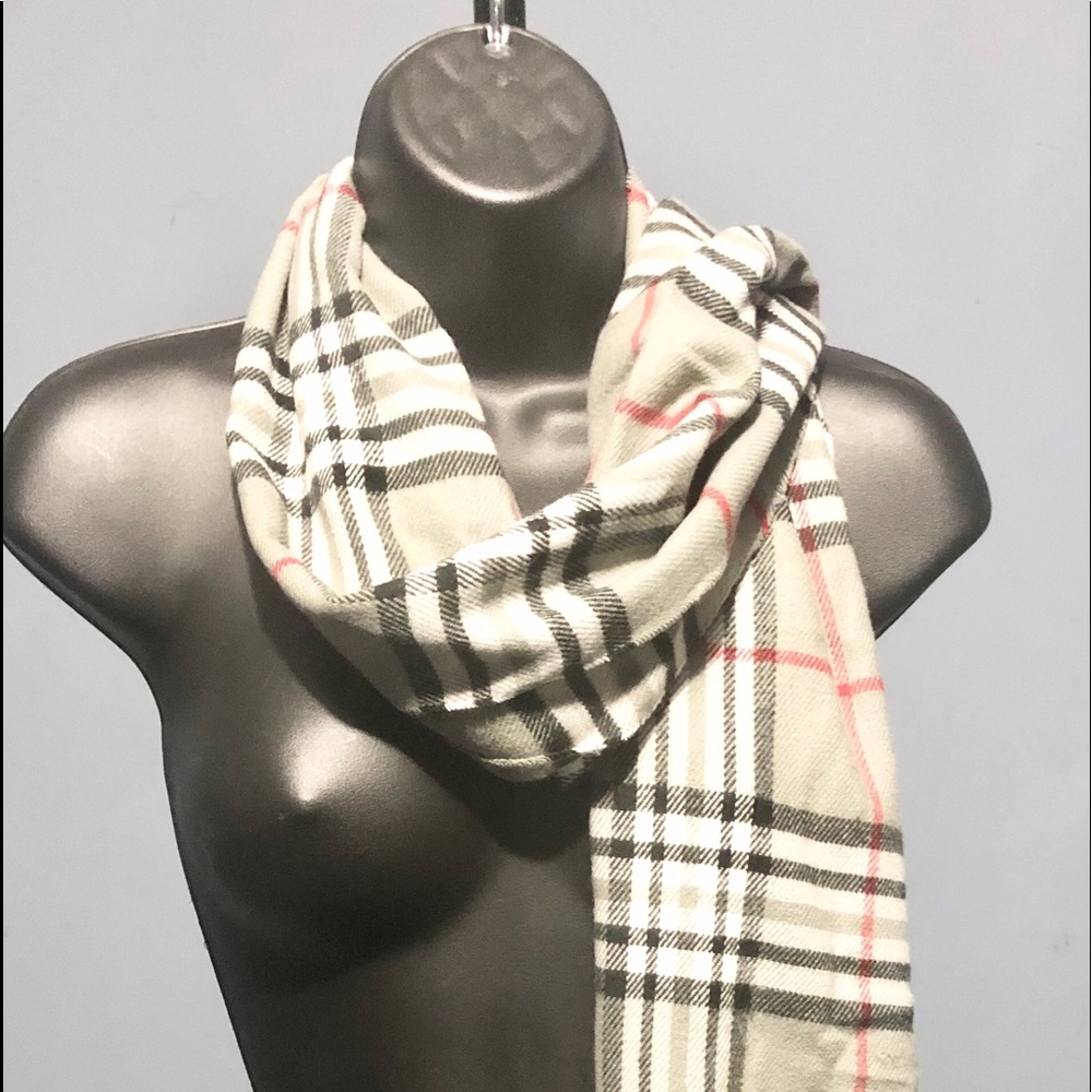 Gray scarf